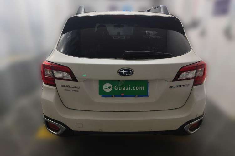 Used Subaru Outback 2017 2.5i Luxury Navigation Edition with EyeSight Rear