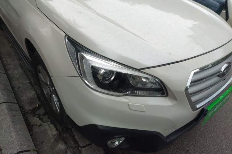 Used Subaru Outback 2017 2.5i Luxury Navigation Edition with EyeSight Right Front Headlight