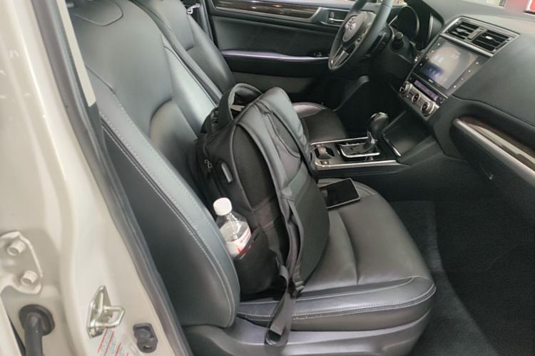 Used Subaru Outback 2017 2.5i Luxury Navigation Edition with EyeSight Right Front Seat