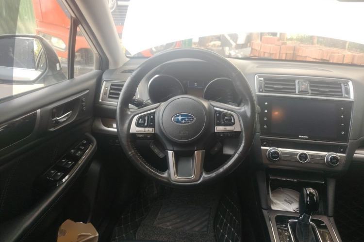 Used Subaru Outback 2017 2.5i Luxury Navigation Edition with EyeSight Steering Wheel
