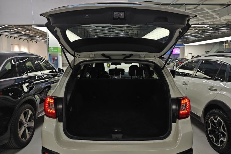 Used Subaru Outback 2017 2.5i Luxury Navigation Edition Trunk