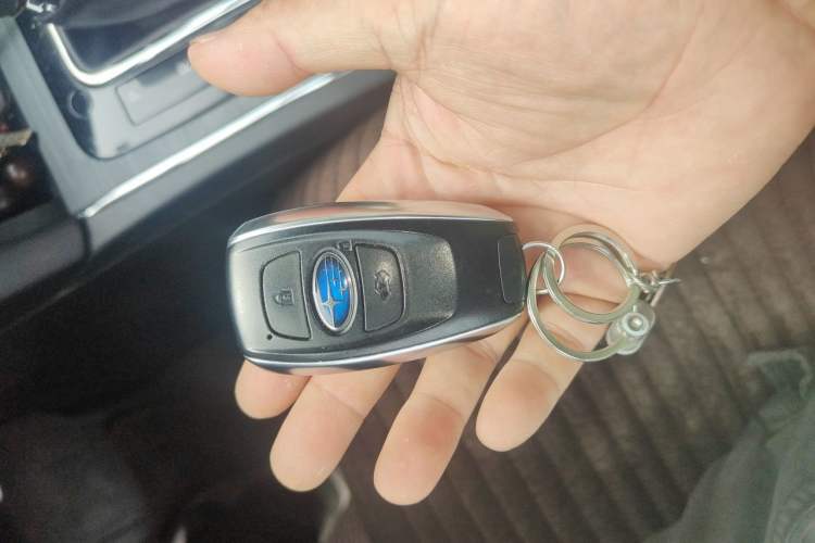 Used Subaru Outback 2017 2.5i Sport Navigation Edition with EyeSight Vehicle Key