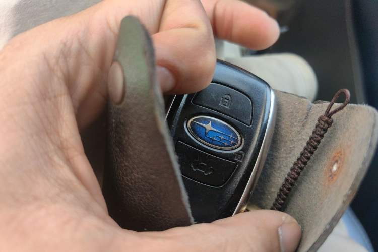 Used Subaru Outback 2017 2.5i Luxury Navigation Edition Vehicle Key