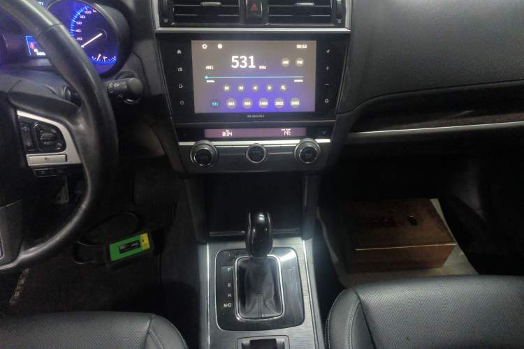 Used Subaru Outback 2017 2.5i Luxury Navigation Edition Audio And AC Panel