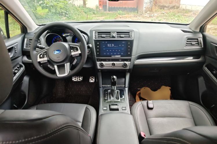 Used Subaru Outback 2017 2.5i Sport Navigation Edition with EyeSight Center Console