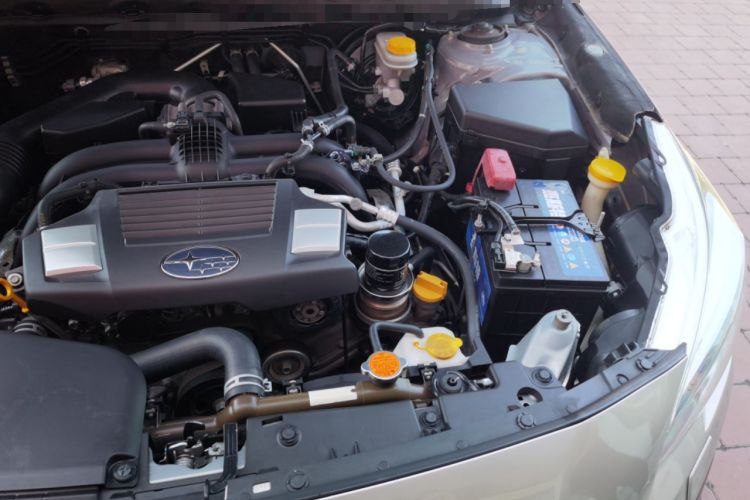 Used Subaru Outback 2017 2.5i Sport Navigation Edition Engine Bay Left
