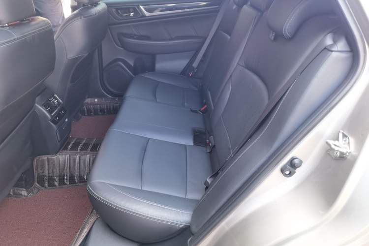 Used Subaru Outback 2017 2.5i Sport Navigation Edition Left Rear Seat