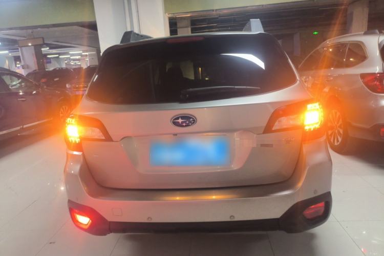 Used Subaru Outback 2017 2.5i Luxury Navigation Edition Rear