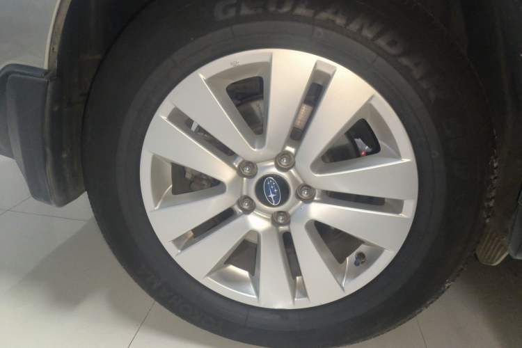 Used Subaru Outback 2017 2.5i Luxury Navigation Edition Right Rear Wheel Hub