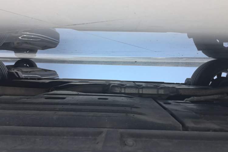 Used Subaru Outback 2017 2.5i Sport Navigation Edition Right Side Sill