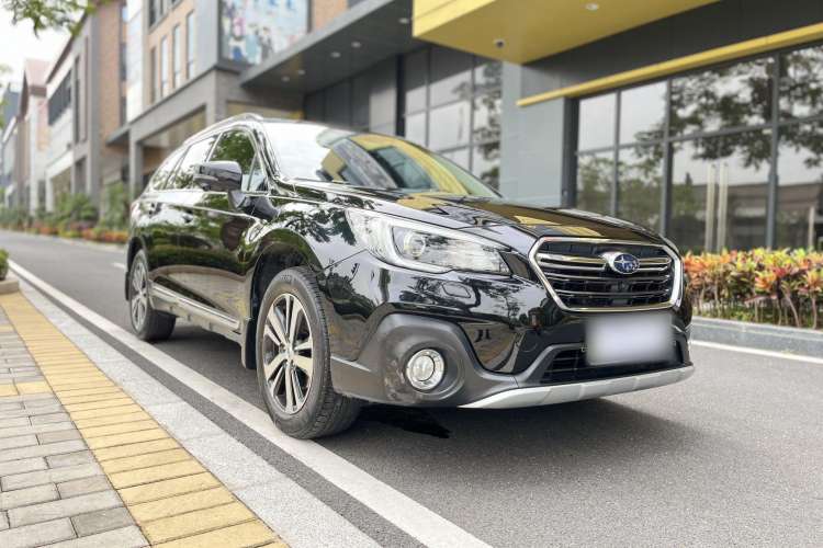 Used Subaru Outback 2018 2.5i Sport Navigation Edition with EyeSight Front Right 45 Deg