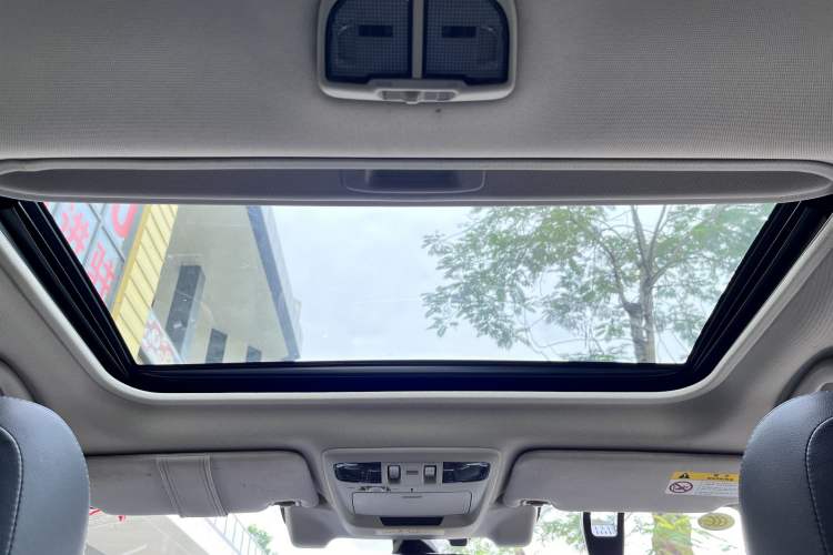 Used Subaru Outback 2018 2.5i Sport Navigation Edition with EyeSight Headliner