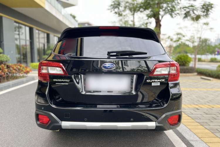 Used Subaru Outback 2018 2.5i Sport Navigation Edition with EyeSight Rear