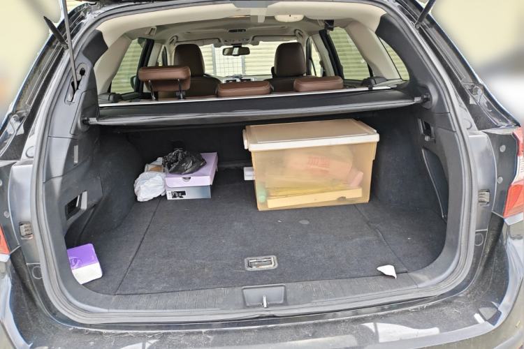 Used Subaru Outback 2018 2.5i Luxury Navigation Edition with EyeSight Trunk