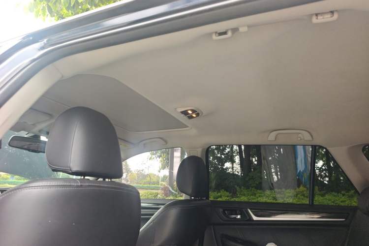 Used Subaru Outback 2018 2.5i Sport Navigation Edition with EyeSight Headliner