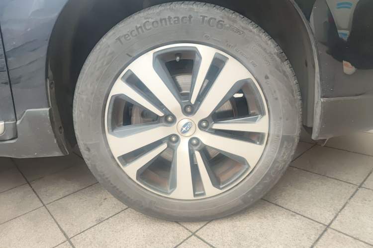 Used Subaru Outback 2018 2.5i Sport Navigation Edition with EyeSight Right Front Wheel Hub