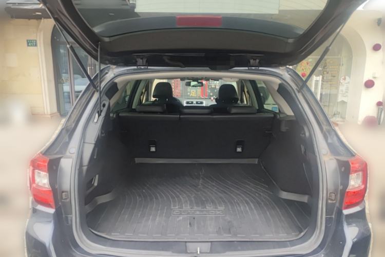 Used Subaru Outback 2018 2.5i Sport Navigation Edition with EyeSight Trunk