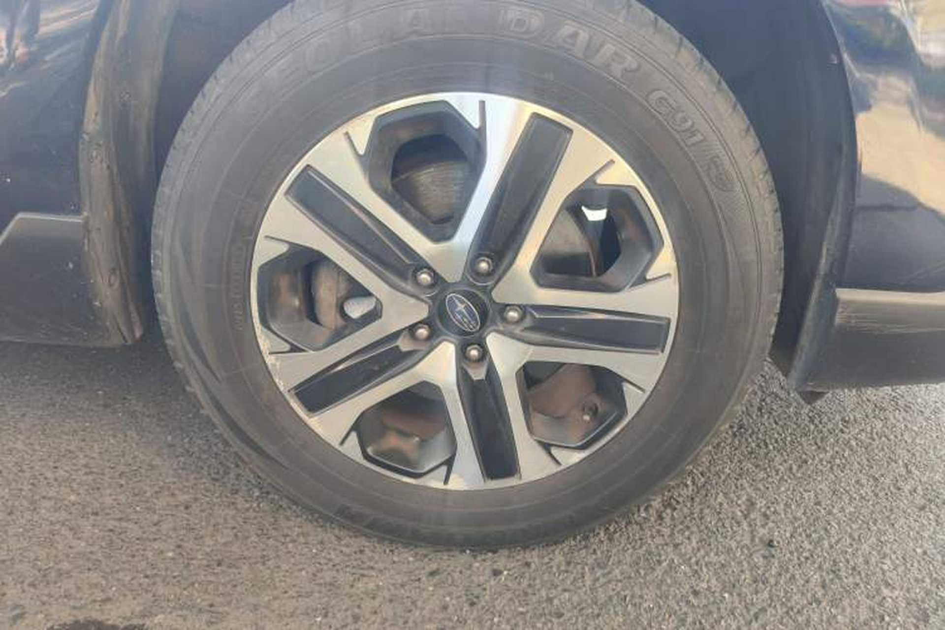 Used Subaru Outback 2018 2.5i Luxury Navigation Edition with EyeSight Right Front Wheel Hub