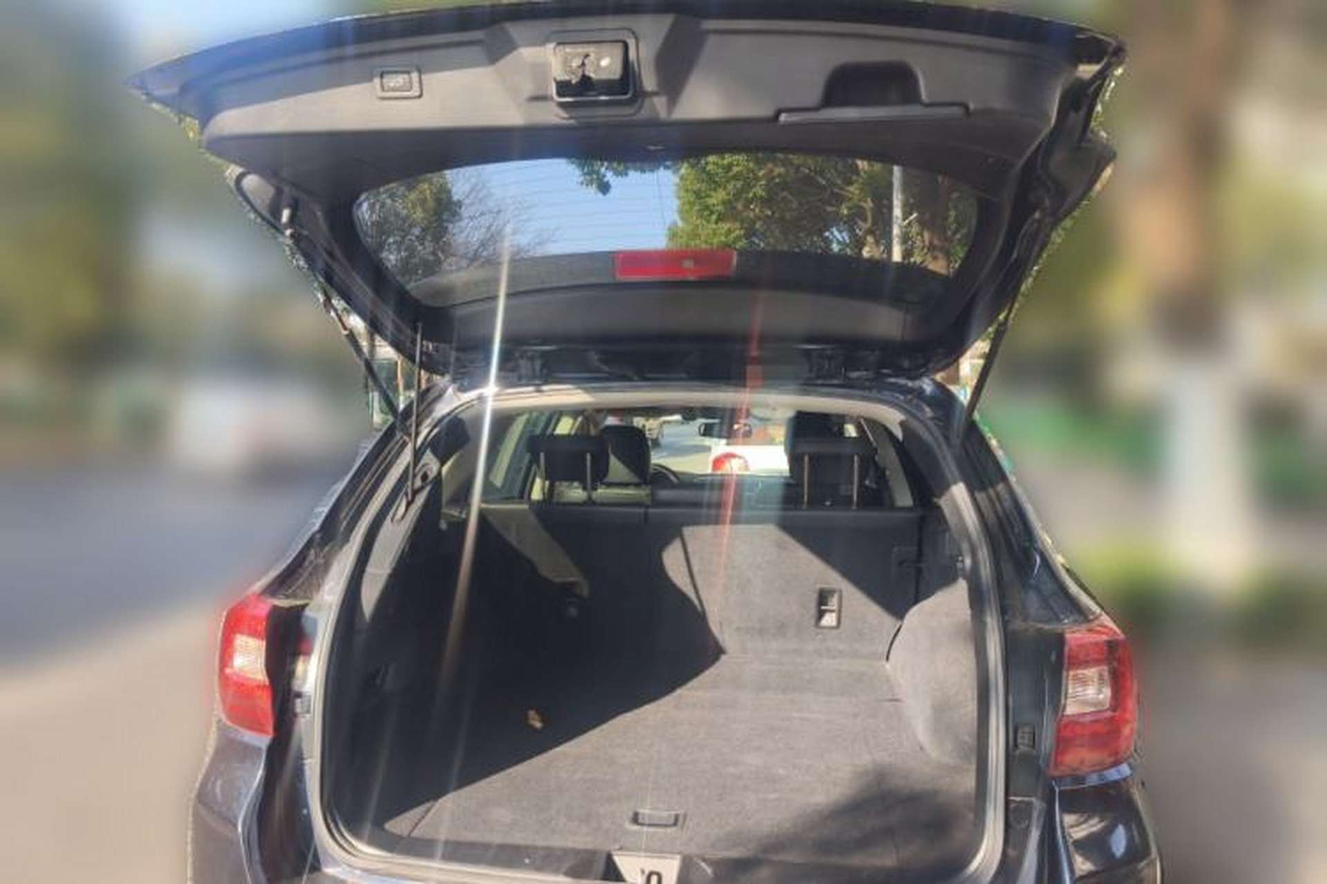 Used Subaru Outback 2018 2.5i Luxury Navigation Edition with EyeSight Trunk