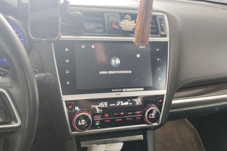 Used Subaru Outback 2018 2.5i Luxury Navigation Edition with EyeSight Audio And AC Panel