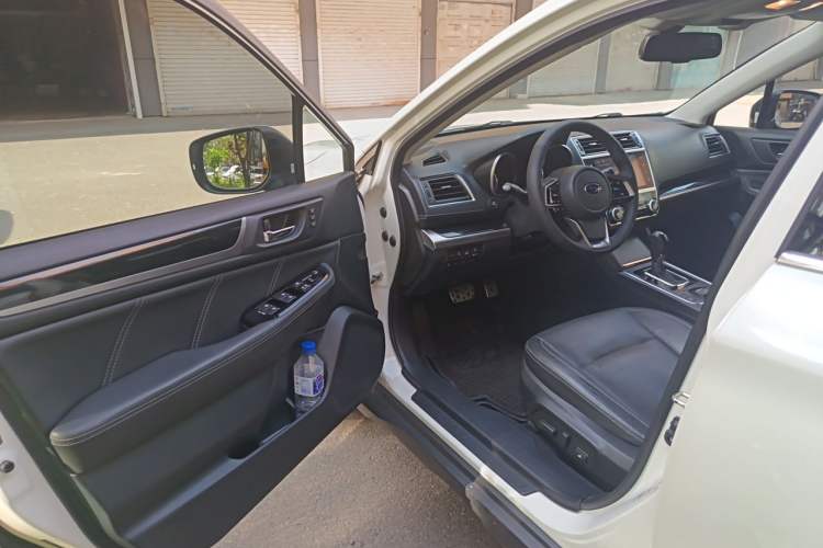 Used Subaru Outback 2018 2.5i Sport Navigation Edition with EyeSight Driver Seat