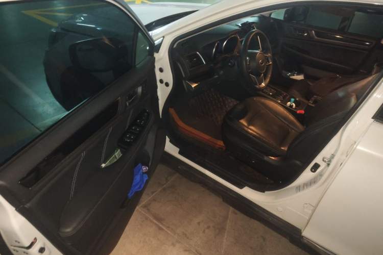 Used Subaru Outback 2018 2.5i Sport Navigation Edition with EyeSight Driver Seat