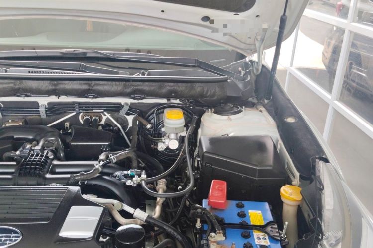 Used Subaru Outback 2018 2.5i Luxury Navigation Edition with EyeSight Engine Bay Left