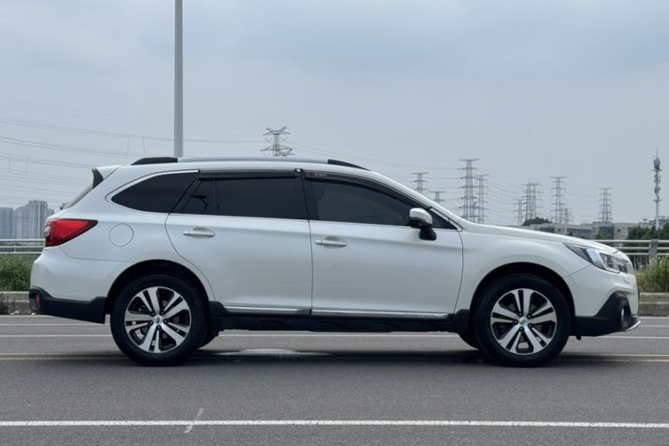 Used Subaru Outback 2018 2.5i Sport Navigation Edition with EyeSight Exterior 4