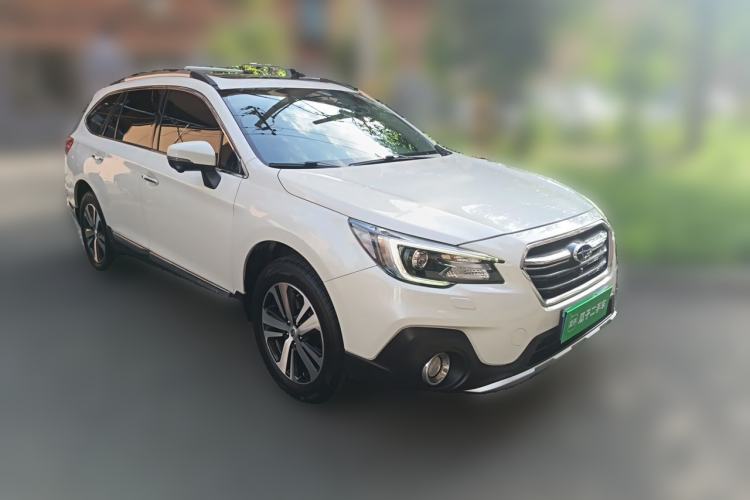 Used Subaru Outback 2018 2.5i Sport Navigation Edition with EyeSight Front Right 45 Deg
