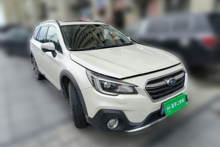 Used Subaru Outback 2018 2.5i Sport Navigation Edition with EyeSight Front Right 45 Deg