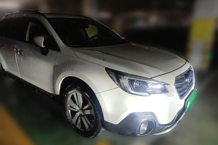 Used Subaru Outback 2018 2.5i Sport Navigation Edition with EyeSight Front Right 45 Deg