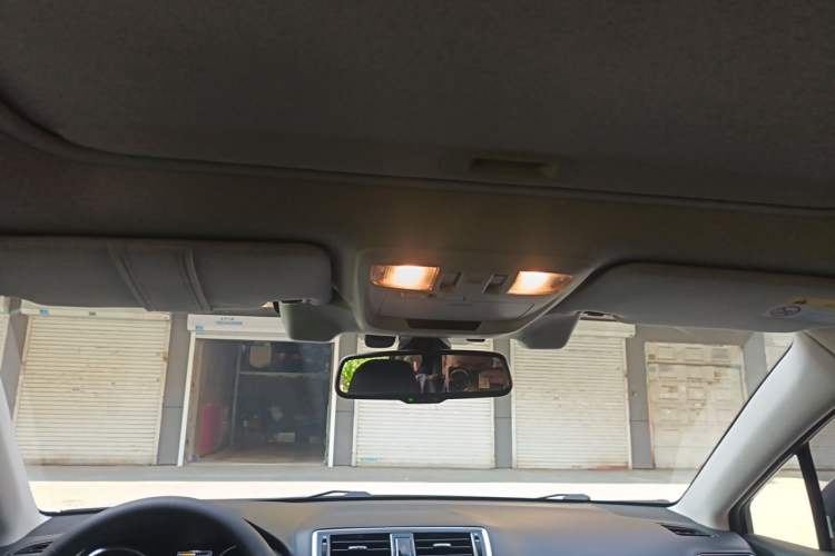 Used Subaru Outback 2018 2.5i Sport Navigation Edition with EyeSight Headliner