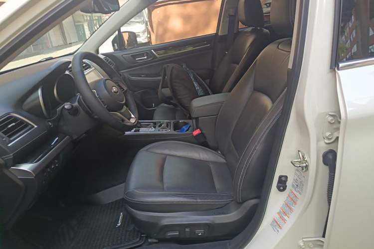 Used Subaru Outback 2018 2.5i Sport Navigation Edition with EyeSight Left Front Seat