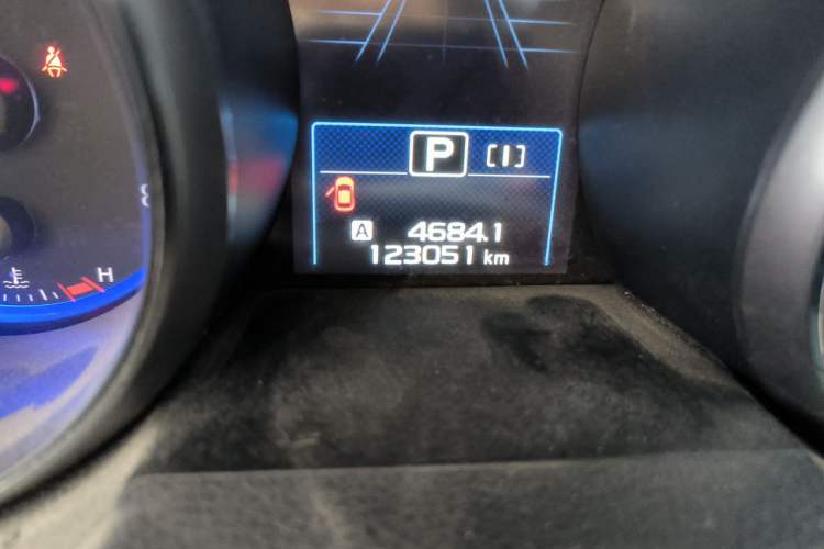 Used Subaru Outback 2018 2.5i Sport Navigation Edition with EyeSight Odometer Close Up
