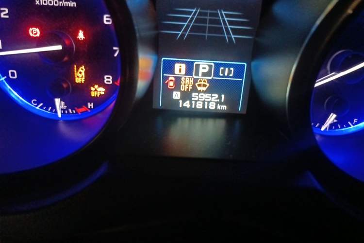 Used Subaru Outback 2018 2.5i Sport Navigation Edition with EyeSight Odometer Close Up