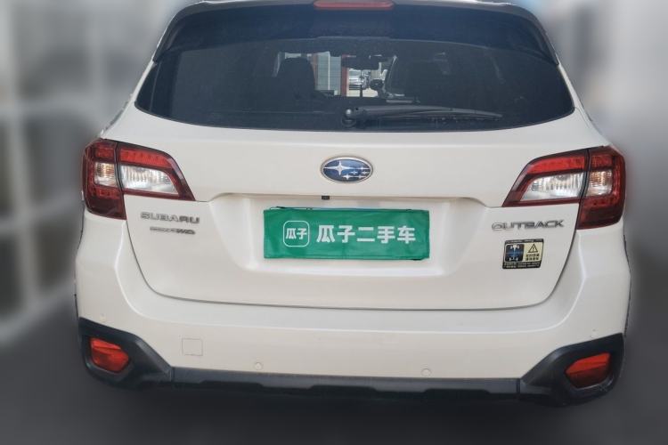 Used Subaru Outback 2018 2.5i Luxury Navigation Edition with EyeSight Rear