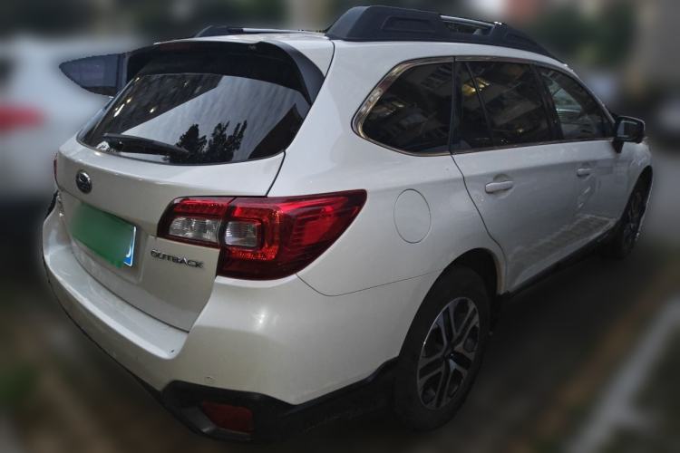 Used Subaru Outback 2018 2.5i Luxury Navigation Edition with EyeSight Rear Right 45 Deg