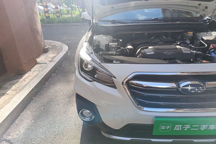 Used Subaru Outback 2018 2.5i Sport Navigation Edition with EyeSight Right Front Headlight