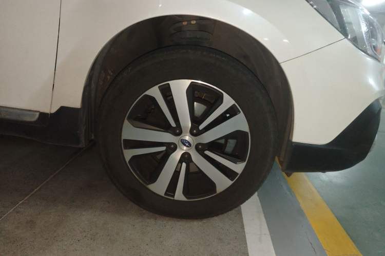 Used Subaru Outback 2018 2.5i Sport Navigation Edition with EyeSight Right Front Wheel Hub