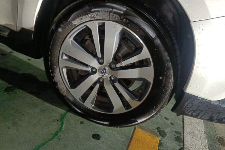 Used Subaru Outback 2018 2.5i Sport Navigation Edition with EyeSight Right Front Wheel Hub