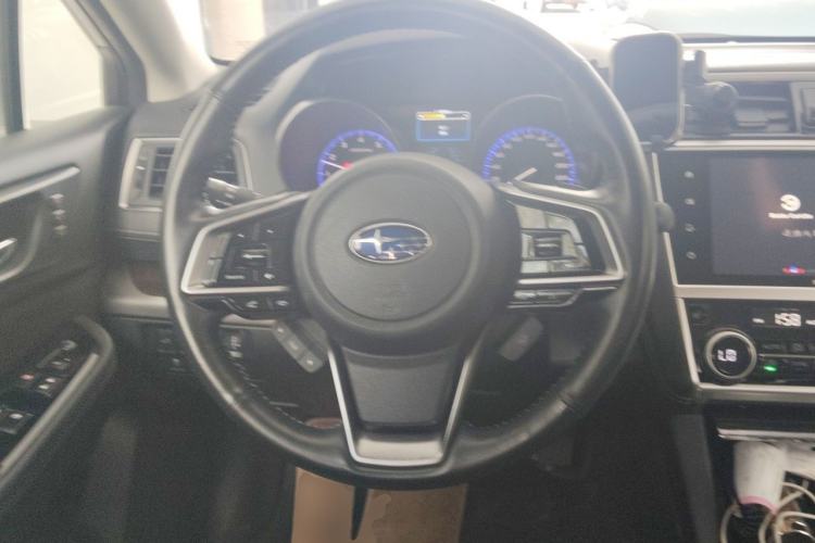 Used Subaru Outback 2018 2.5i Luxury Navigation Edition with EyeSight Steering Wheel
