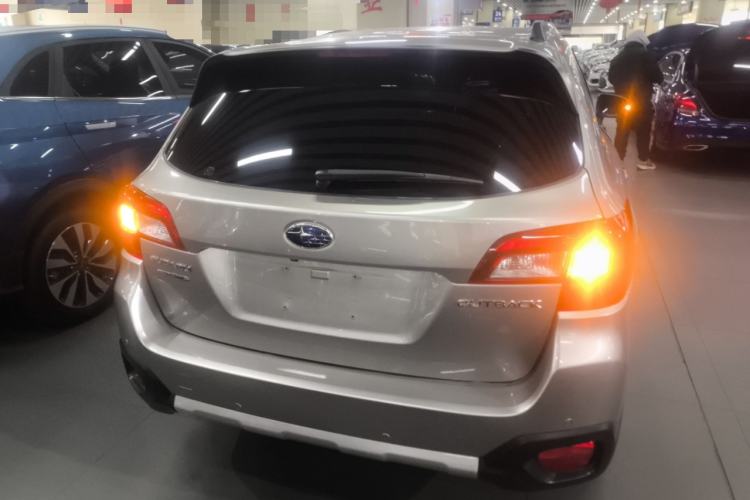 Used Subaru Outback 2018 2.5i Sport Navigation Edition with EyeSight Exterior 4