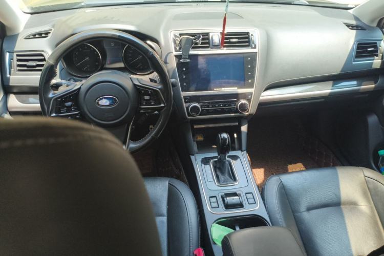 Used Subaru Outback 2019 2.5i Sport Navigation Edition with EyeSight Center Console