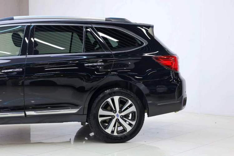 Used Subaru Outback 2019 2.5i Sport Navigation Edition with EyeSight Exterior 3