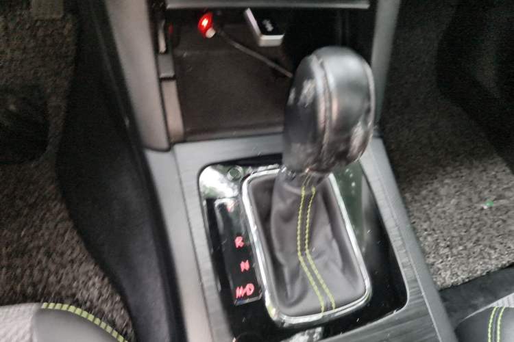 Used Subaru Outback 2019 2.5i Special Edition EyeSight Gear Lever