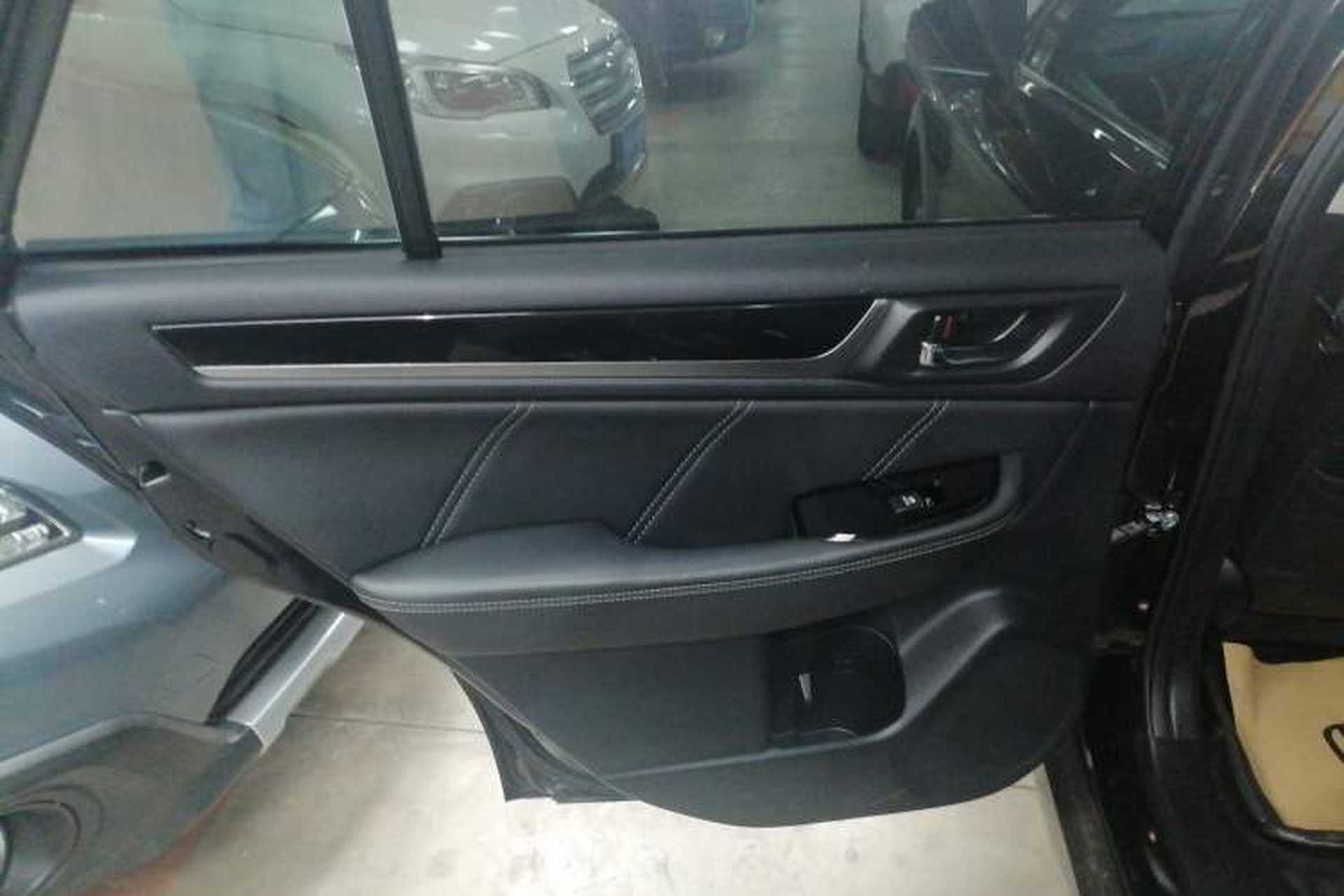 Used Subaru Outback 2019 2.5i Sport Navigation Edition with EyeSight Left Rear Door Interior