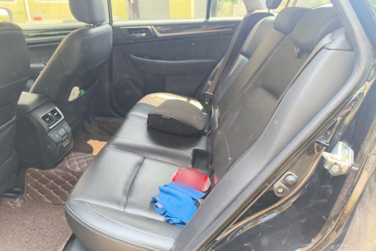 Used Subaru Outback 2019 2.5i Sport Navigation Edition with EyeSight Left Rear Seat