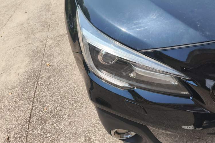 Used Subaru Outback 2019 2.5i Sport Navigation Edition with EyeSight Right Front Headlight