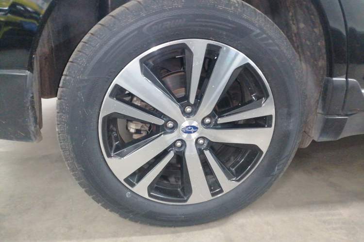 Used Subaru Outback 2019 2.5i Sport Navigation Edition with EyeSight Right Rear Wheel Hub