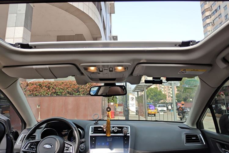 Used Subaru Outback 2019 2.5i Sport Navigation Edition Headliner